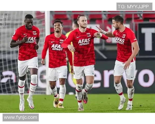 登博思与阿尔克的激烈对决展现足球魅力与团队精神的巅峰对抗 登博思与阿尔克的激烈对决展现足球魅力与团队精神的巅峰对抗