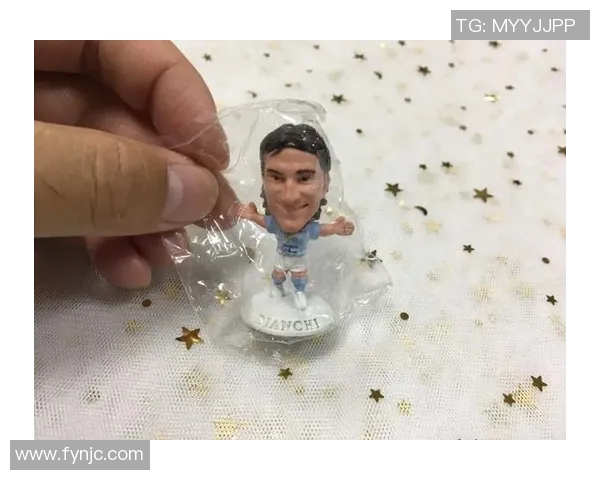 在中国哪里可以购买泰国足球明星的相关商品和周边产品